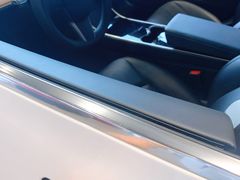 -TESLA 特斯拉(上海太古汇体验店)