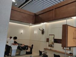 -MARTIN'S BARBER SHOP男士理发馆