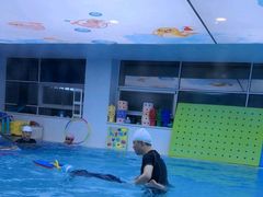 -龙格亲子游泳·水育早教中心(华亿大润发店)