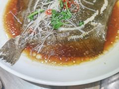 清蒸多宝鱼-虾宝贝胶东海鲜·渔家菜(小西天店)