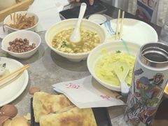 -高玛纳驴肉火烧(一世界店)