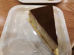 -焙丽拾光(麦凯乐直营店)