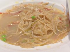 -吴越荣记苏州菜·松鼠桂鱼(月光码头店)
