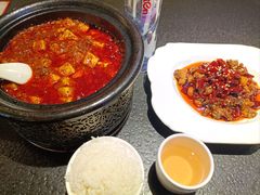 -万重锦·人文川菜馆(骡马市店)