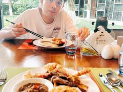 -岷山饭店-芝芝自助餐厅