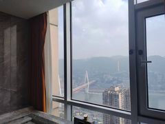 -Ting无边际江景酒店(重庆解放碑云端之眼店)