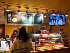 -好好味港式菠萝包(師大夜市 港式甜品 手工麵包 港式下午茶 專業烘焙 港式茶飲 菠蘿專賣 特調飲品 外送 精緻下午茶)