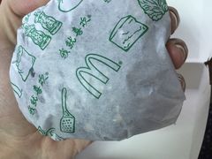 -麦当劳(龙洞店)