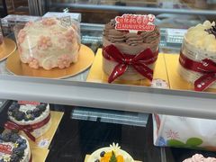 -花花卷卷·鲜食蛋糕(静安久光百货店)
