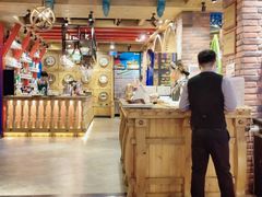 -米德维奇俄式西餐厅(西六道街店)