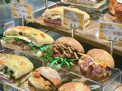 -PAOPAO Bakery&Café(港汇店)