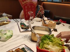 -Mark&Mars Restaurant