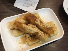 -爆炸头阿姨小四川正宗川味小吃(无任何分店)