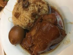豬腳面線-阿水狮猪脚大王(台中公园店)