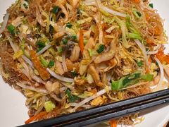 招牌海鲜炒粉干-小厨师·二十年沈家门小海鲜(百井坊巷店)