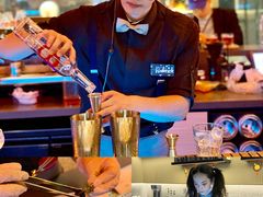 -星巴克臻选(上海合生汇1F店)