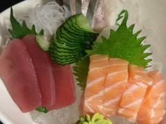 三文鱼刺身-虎焱炭火烧肉