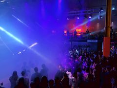 -Tenker Club弹刻极限主题公园 · 蹦床 · 团建 · 生日派对(大关店)