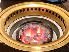 -山川小町·极番烧肉(新地假日广场店)