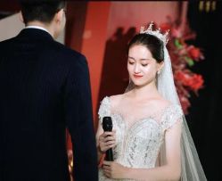 点击看大图 -艺憬婚纱礼服·造型(二七万达店)