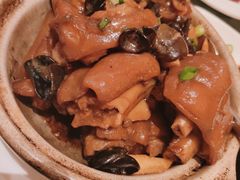 红焖猪手煲-天宁凯利时尚餐厅