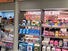 -泡泡玛特POPMART(蓝色港湾店)