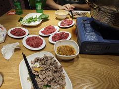 -牛满溢·自助潮汕鲜牛肉火锅(龙汇路店)