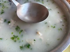 -雪湖煜辰鱼头老店(雪野湖店)