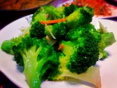 -香巴拉云南餐厅(华莱坞店)