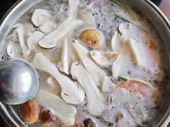-老石黑山羊毛驴肉火锅(金凯广场店)