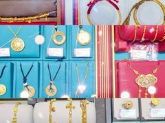 -王府井百货熙地港店