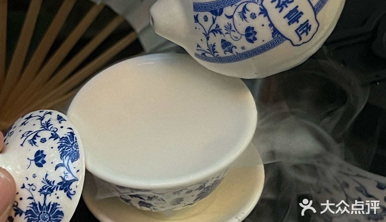 广州人民收到通知了吗？！奶茶免.费送！！！
