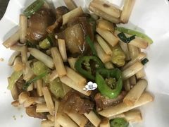 -荔枝红五号农庄