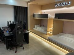 -稳电竞酒店(桥北泰冯路地铁站店)