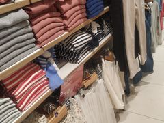 -优衣库(石家庄裕华万达广场店)