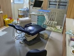 -上海仁爱医院口腔科 · 种植