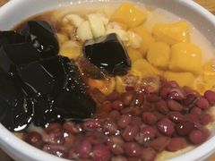 三花大满贯-三花奶奶的甜品(百联嘉定购物中心店)