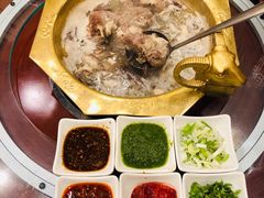 一招鲜招牌菜羊汤手把肉-一招鲜·全羊铺·蒙古奶茶(五一北路店)