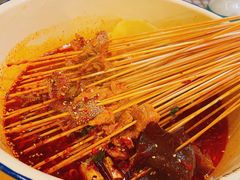 -拈签一笑黄牛肉辣卤串串