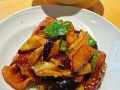 -关东小磨东北菜(上海长风大悦城店)