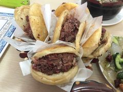 -闫家驴肉老店(华电一校店)
