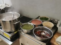 -清真八大碗(G6辅路店)