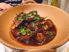 红烧新市羊肉-莫干山郡安里度假酒店-桃尖中餐厅