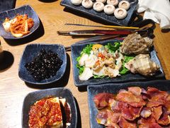 -鑫釜山海鲜烧烤(鑫丰国际店)
