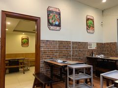 -广味炭炉鸡煲(宝业路分店)