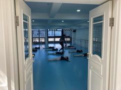 -西安小天鹅艺术团(曲江Alice店)