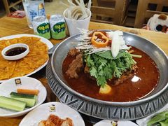 -喇喇排骨火锅·传统韩式脊骨汤(望京西园总店)