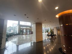 -上海青松城大酒店