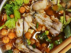 -鸿顺老铁锅美蛙鱼府(解放碑店)