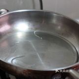 高级！在家里也能做的墨鱼汁意大利面